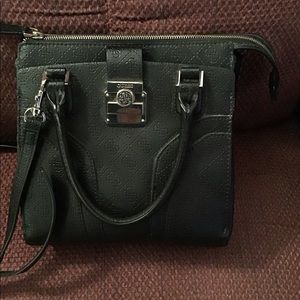 GUESS BAG   NWOT